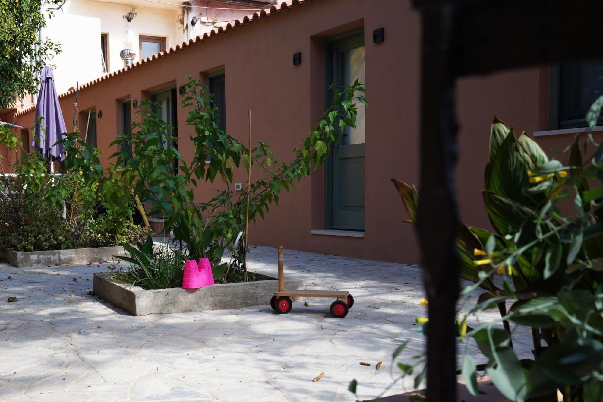 Lindas Convent Garden Home 1 خانيا المظهر الخارجي الصورة