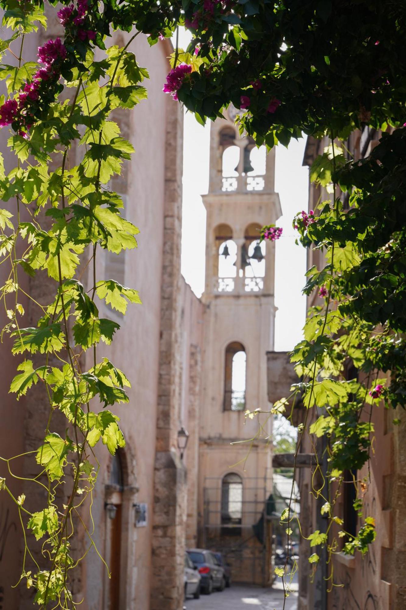 Lindas Convent Garden Home 1 خانيا المظهر الخارجي الصورة