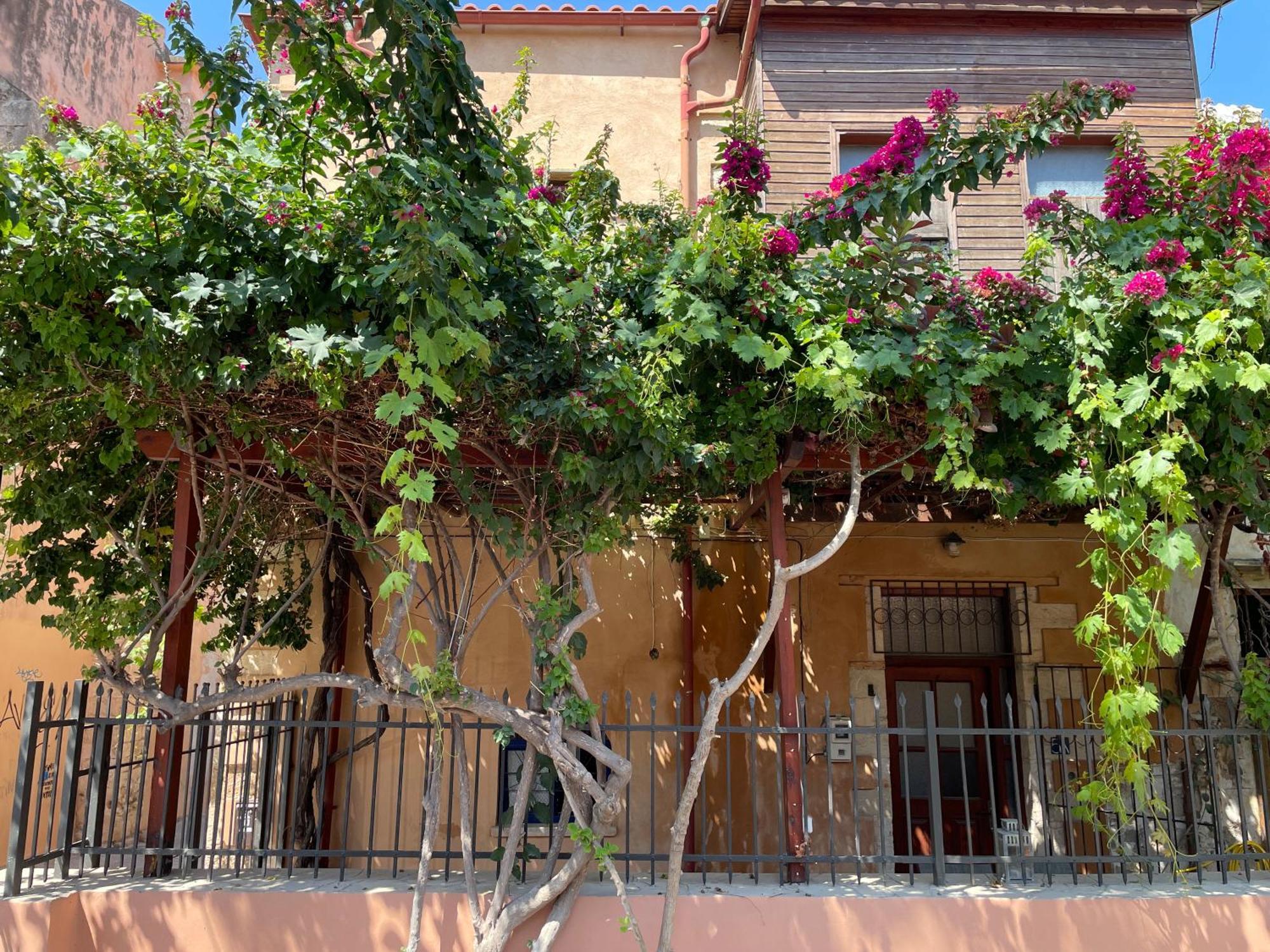 Lindas Convent Garden Home 1 خانيا المظهر الخارجي الصورة
